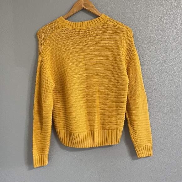 Sweater - Picture 2 of 3